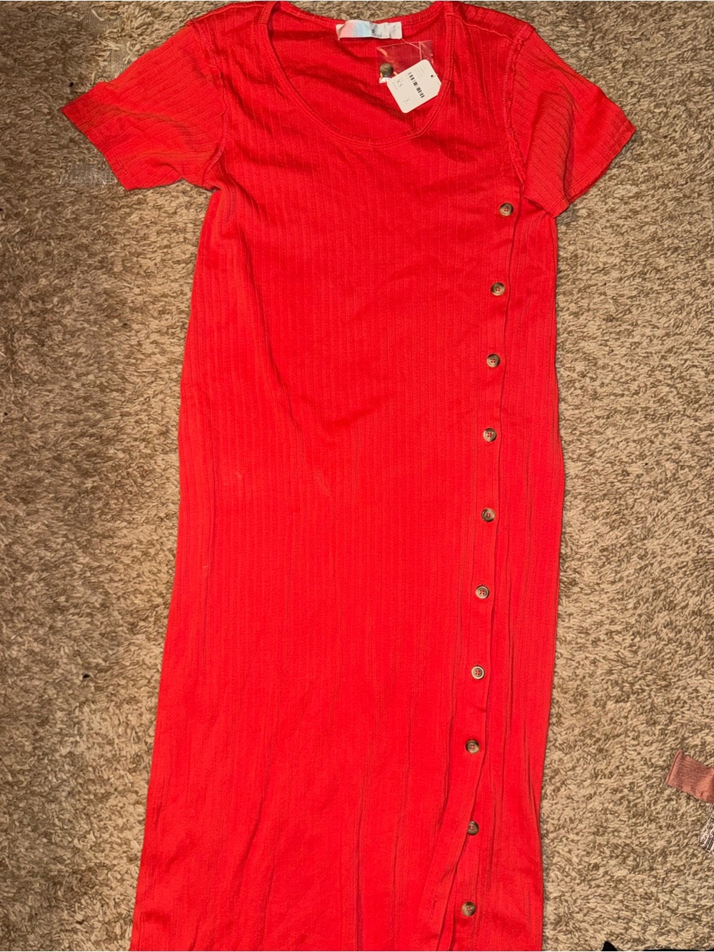 Red Ribbed Short-Sleeve Midi Dress with Side Button Detail